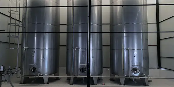 Rezervoare de depozitare a uleiului de măsline: o soluție profesională de depozitare care păstrează calitatea